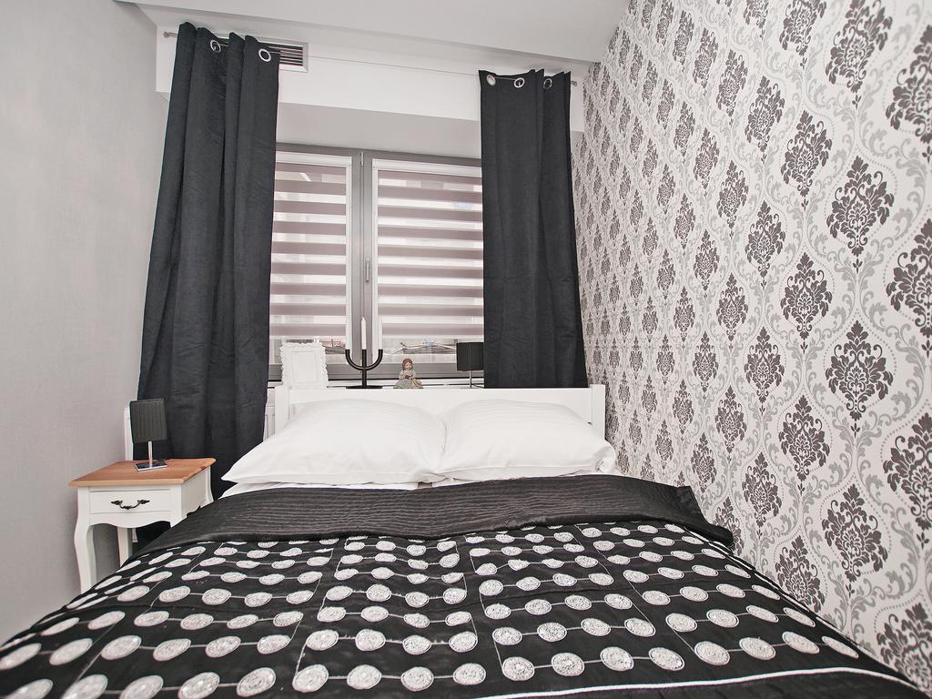 Apartament Kameralny15 กดัญสก์ ภายนอก รูปภาพ